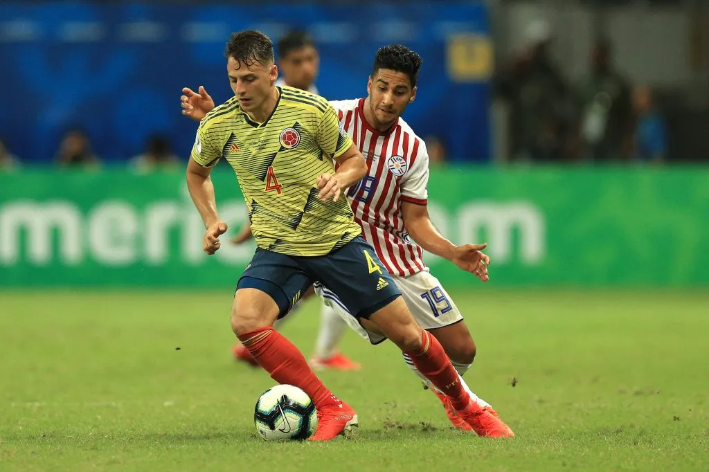 Santiago Arias pela Seleção Colombiana. (Photo by Buda Mendes/Getty Images)