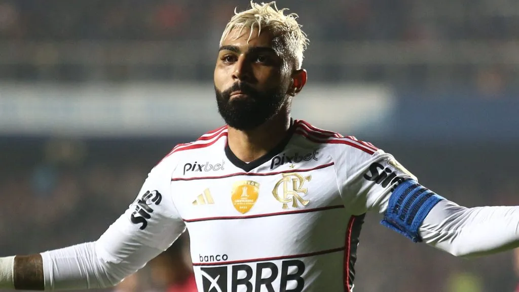 Time europeu atravessa o Corinthians para tirar Gabigol do Flamengo. (Foto: PhotoSport/AGIF)