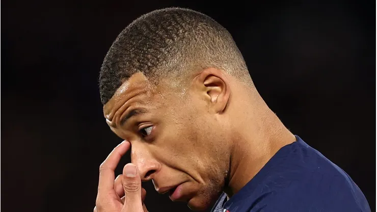 Kylian Mbappé é detonado. Foto: Alex Pantling/Getty Images