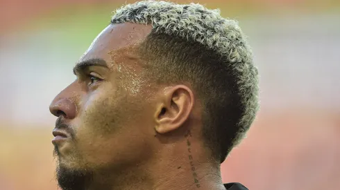 Matheuzinho deve sair do Flamengo. Foto: Thiago Ribeiro/AGIF