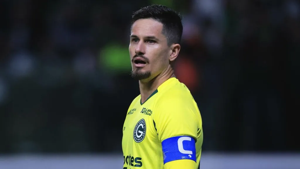 Tricampeão da Libertadores encaminha contratação de Tadeu. (Foto: Ettore Chiereguini/AGIF)