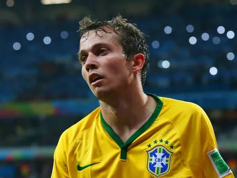 Grande equipe brasileira fica próximo do anúncio de Bernard