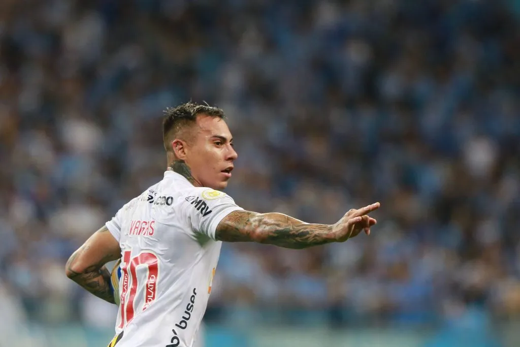 Vargas em ação pelo Galo (Photo by Silvio Avila/Getty Images)