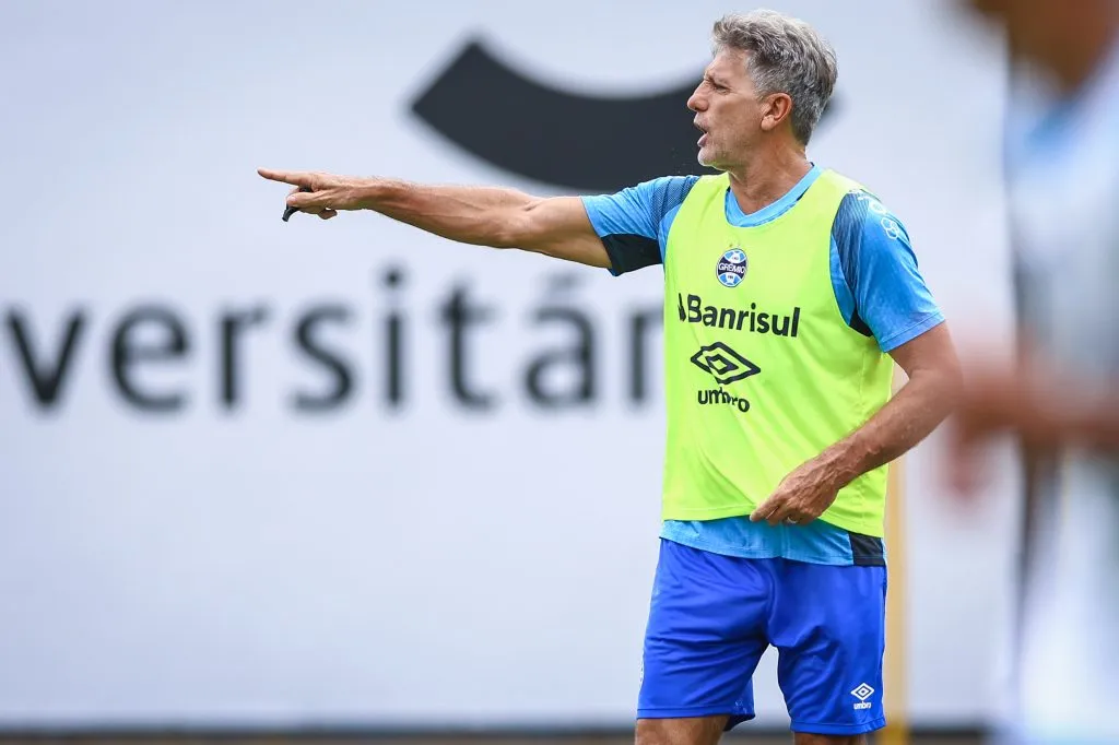 RS – FUTEBOL/ TREINO GREMIO 2024 – ESPORTES – Jogadores do Gremio realizam treino técnico durante a manha desta quarta-feira, no CT Luiz Carvalho, na preparação para a partida valida pelo Campeonato Gaucho 2024. FOTO: LUCAS UEBEL/GREMIO FBPA