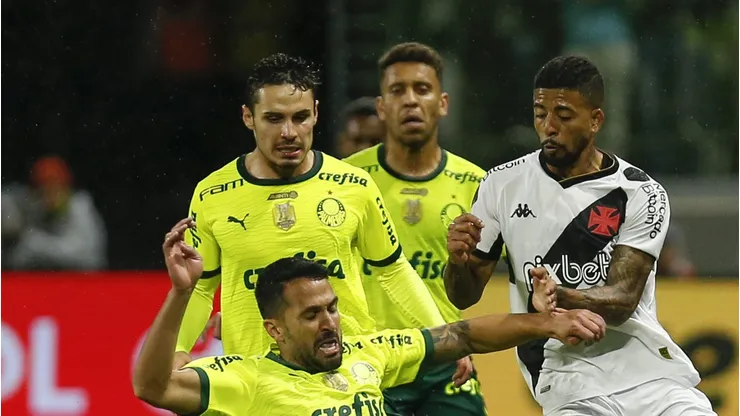Titular absoluto pega todos de surpresa e pede para deixar o Palmeiras (Photo by Ricardo Moreira/Getty Images)