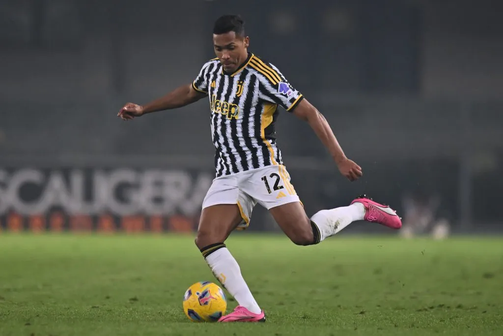 Lateral no duelo diante do Hellas Verona (Photo by Alessandro Sabattini/Getty Images)