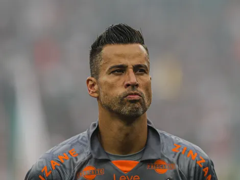 Fluminense quer concorrente para Fábio e disputa goleiro paraguaio com o Inter