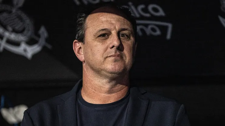 SP - SAO PAULO - 24/11/2023 - BRASILEIRO A 2023, CORINTHIANS X BAHIA - Rogerio Ceni tecnico do Bahia durante partida contra o Corinthians no estadio Arena Corinthians pelo campeonato Brasileiro A 2023. Foto: Abner Dourado/AGIF
