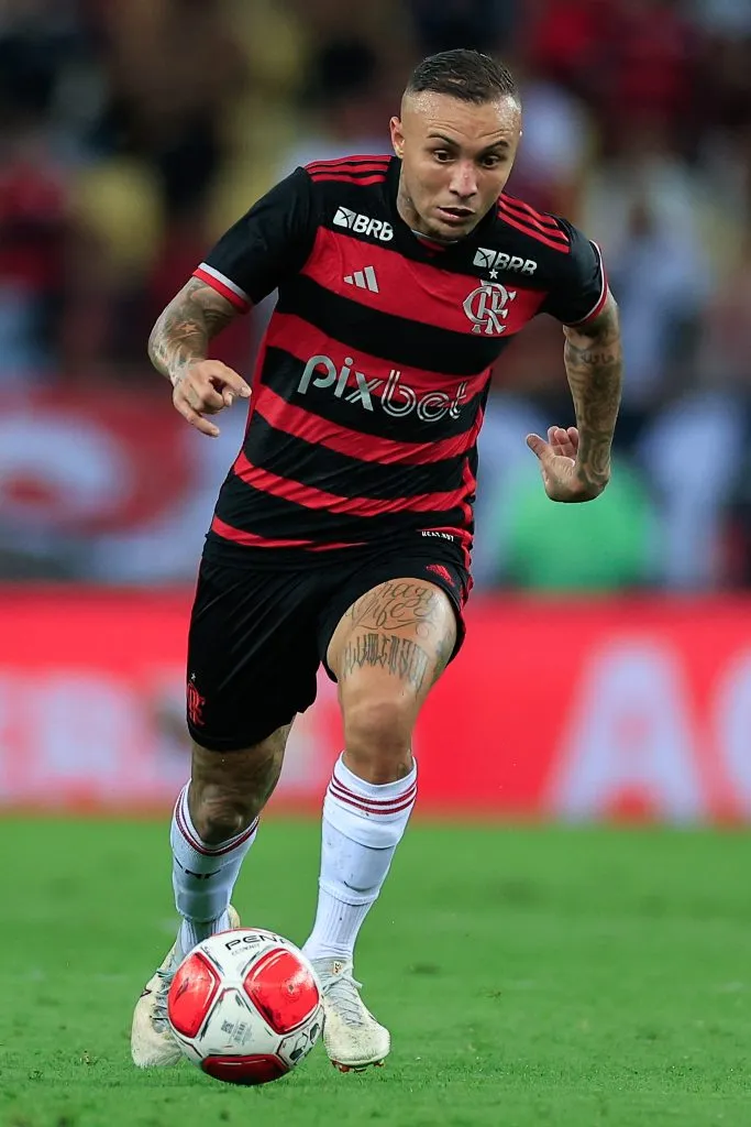 Everton Cebolinha exalta trabalho de Tite. Foto: Buda Mendes/Getty Images