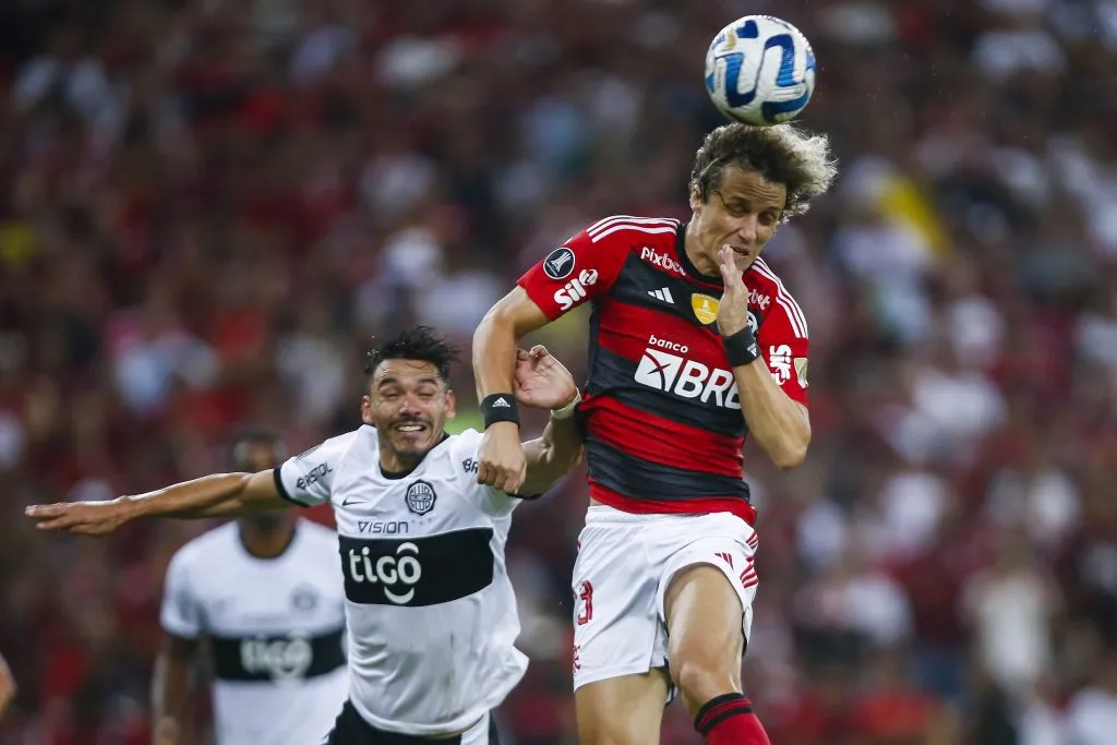 David Luiz contra o Olímpia. (Photo by Wagner Meier/Getty Images)