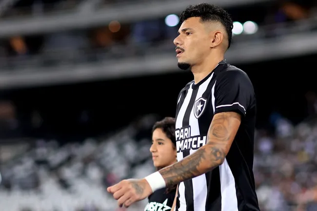 Tiquinho em ação pelo Glorioso (Photo by Buda Mendes/Getty Images)