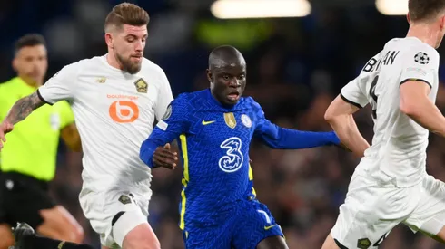 Corinthians age de surpresa e encaminha acordo com volante europeu (Photo by Mike Hewitt/Getty Images)