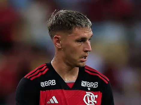 Varela revela pedido de Tite para o setor defensivo do Flamengo