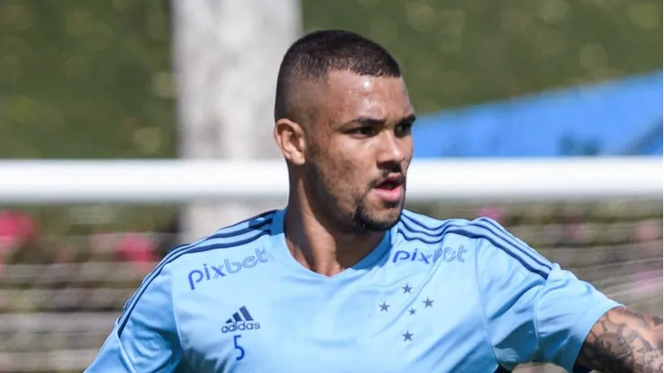 Zé Ivaldo e Neris são detonados por presidente do Souza. Foto: Gustavo Aleixo/Cruzeiro