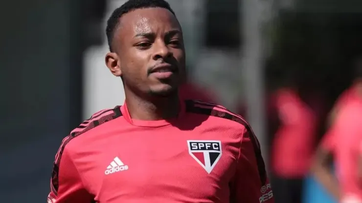 O lateral tem futuro incerto no Morumbis (Foto: Divulgação/São Paulo)