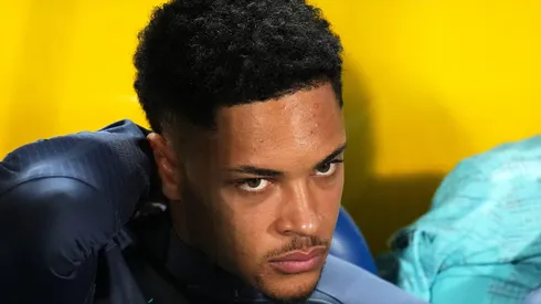 Vitor Roque fica no banco de reservas do Barcelona. Foto: Angel Martinez/Getty Images