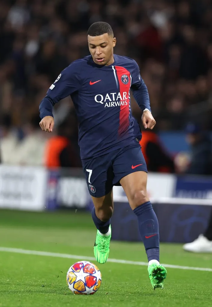 Mbappé tem pré-contrato com o Real Madrid. Foto: Alex Pantling/Getty Images