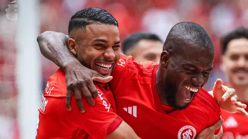 Corinthians faz oferta e avança para contratar parça de Ener Valencia no Internacional. Foto: Maxi Franzoi/AGIF