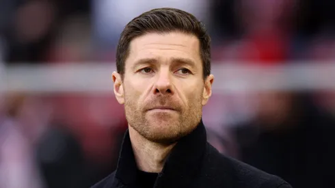 Xabi Alonso se aproxima de trocar o Bayer Leverkusen por gigante europeu.(Photo by Adam Pretty/Getty Images)