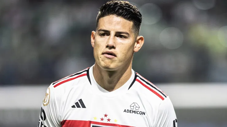 SP - SAO PAULO - 25/10/2023 - BRASILEIRO A 2023, PALMEIRAS X SAO PAULO - James Rodriguez jogador do Sao Paulo durante partida contra o Palmeiras no estadio Arena Allianz Parque pelo campeonato Brasileiro A 2023. Foto: Abner Dourado/AGIF