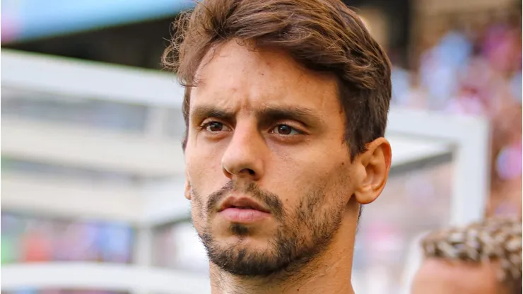 Ex-Flamengo, Rodrigo Caio pode assinar com campeão da Copa do Brasil. Foto: Renan Oliveira/AGIF