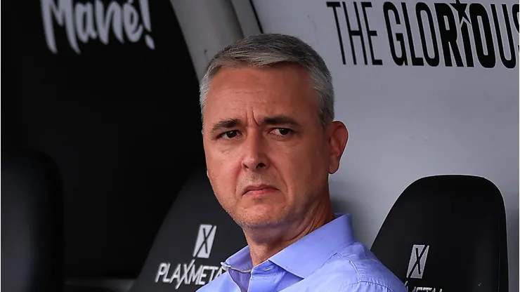 Tiago Nunes tem condição para seguir no Botafogo. Foto: Buda Mendes/Getty Images