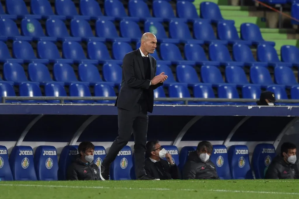 Zidane nos tempos de Real Madrid. (Photo by Denis Doyle/Getty Images)