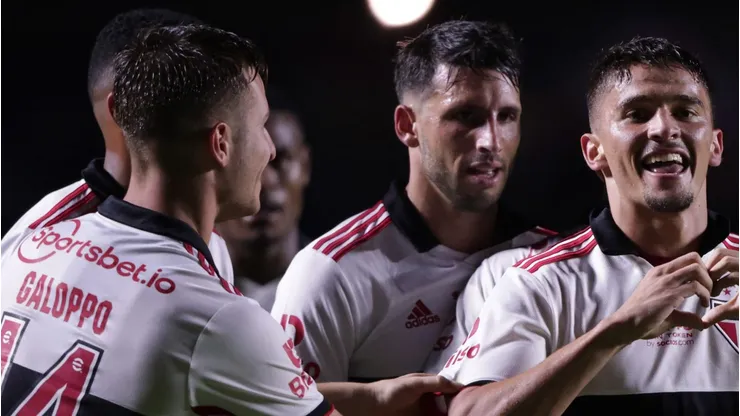 Craque do São Paulo deve assinar com novo clube, afirma jornalista. Foto: Ettore Chiereguini/AGIF