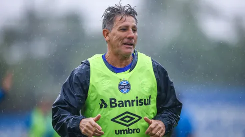 Renato está animado com o talento de atacante (Foto: Lucas Uebel/Grêmio/Divulgação)