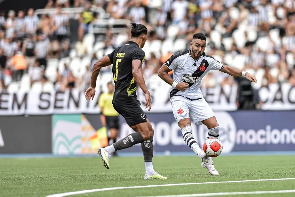 Payet se destaca em vitória do Vasco. Foto: Thiago Ribeiro/AGIF