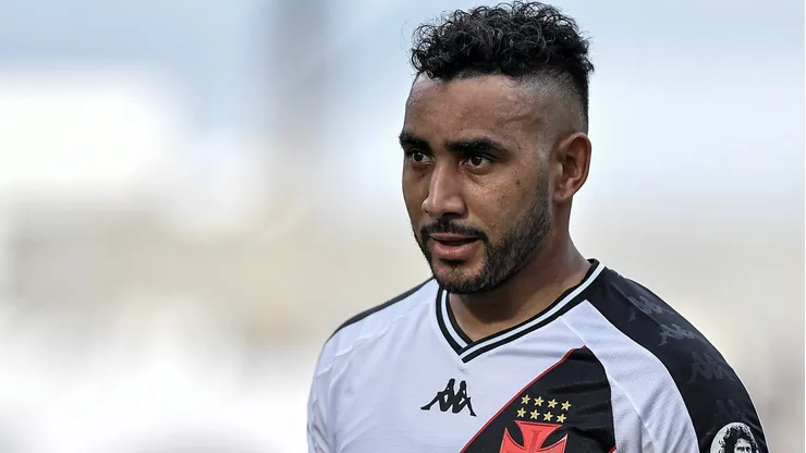 Vasco vence o Botafogo por 4 a 2 e torcida se derrete por Demitri Payet. Foto: Thiago Ribeiro/AGIF