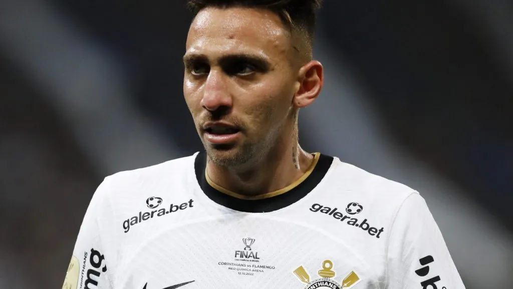 Gustavo Mosquito, do Corinthians, é liberado para fechar com grande rival do Timão. (Photo by Ricardo Moreira/Getty Images)