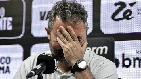 Alexandre Mattos teve rusgas desde que chegou ao Vasco. Foto: Thiago Ribeiro/AGIF