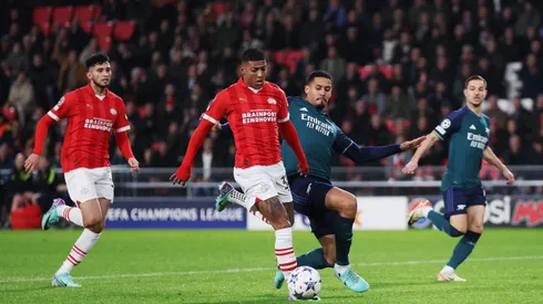 PSV recebeu o Arsenal na fase de grupos da Liga dos Campeões (Foto: Dean Mouhtaropoulos/Getty Images)