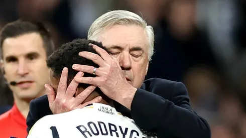 Ancelotti com Rodrygo no Real Madrid. Foto: Florencia Tan Jun/Getty Images