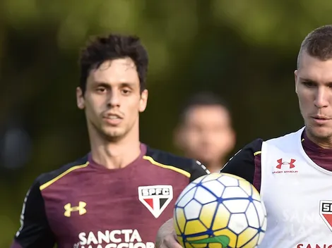 Mais reforços: António Oliveira pede a chegada de mais dois reforços no Corinthians