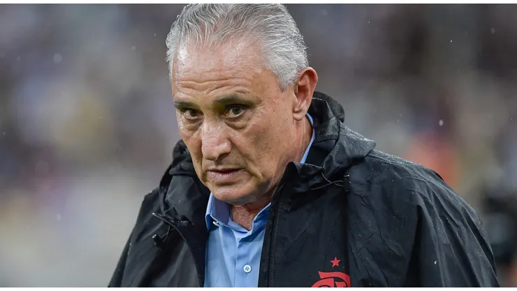 Tite avisa à direção que pode negociar atleta do Fla