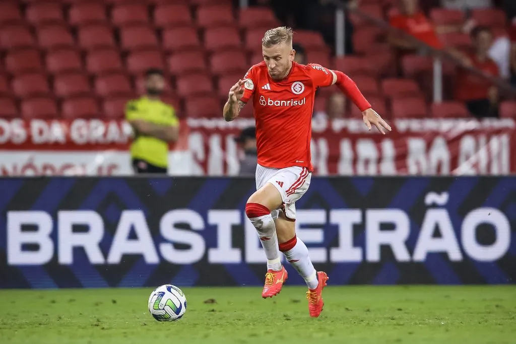 Pedro Henrique em ação pelo Internacional. (Photo by Pedro H. Tesch/Getty Images)