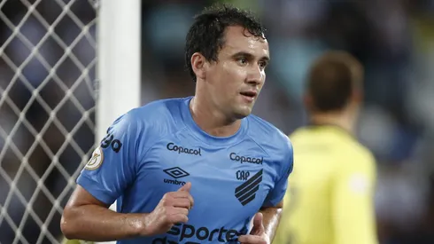 Clube da elite do futebol brasileiro faz proposta pelo atacante Pablo, do Athletico Paranaense. (Photo by Wagner Meier/Getty Images)