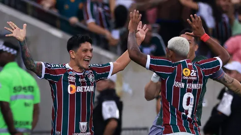 John Kennedy em ação pelo Fluminense ao lado de Germán Cano. Foto: Buda Mendes/Getty Images