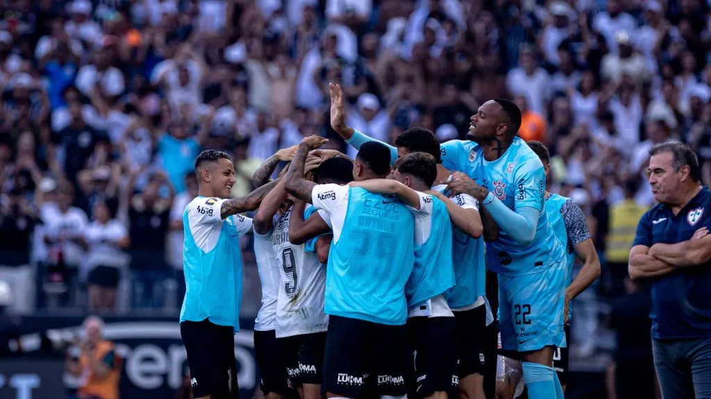 Corinthians vence a Lusa. Foto: Leonardo Lima/AGIF