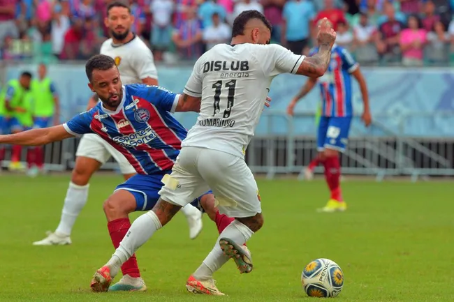 Caio Alexandre em ação pelo Bahia. Foto: Walmir Cirne/AGIF