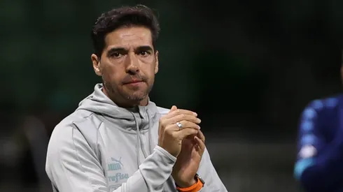 Abel Ferreira colocou culpa de problema em gramado do estádio (Foto: Cesar Greco/Palmeiras/Divulgação)