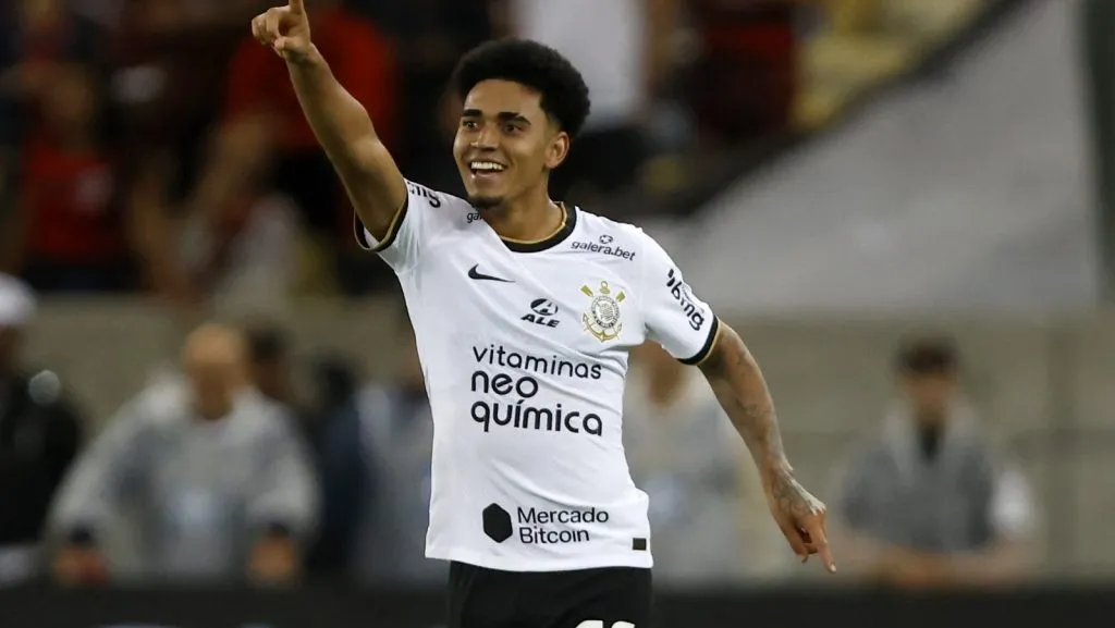  Du Queiroz em em ação pelo Corinthians  (Photo by Wagner Meier/Getty Images)