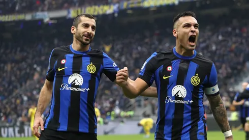 Lautaro Martinez e Mkhitaryan: titulares da líder Internazionale (Foto: Marco Luzzani/Getty Images)