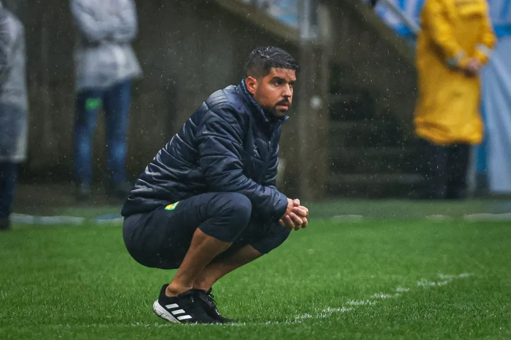 António Oliveira pelo Cuiabá. Foto: Maxi Franzoi/AGIF