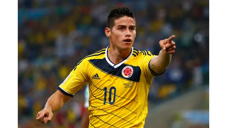 RIO DE JANEIRO, BRAZIL - JUNE 28: James Rodriguez of Colombia celebrates scoring his team's second goal and his second of the game during the 2014 FIFA World Cup Brazil round of 16 match between Colombia and Uruguay at Maracana on June 28, 2014 in Rio de Janeiro, Brazil. (Photo by Clive Rose/Getty Images)