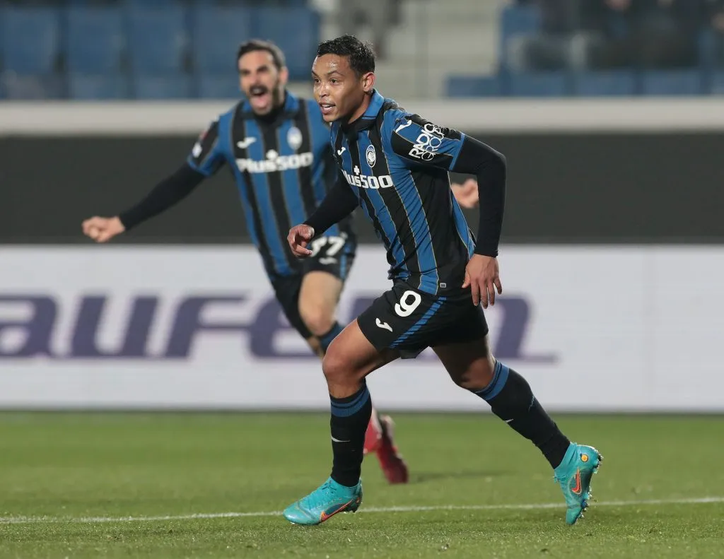 Atacante no duelo diante do Bayer Leverkusen (Photo by Emilio Andreoli/Getty Images)