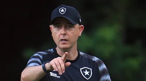 Grêmio pretende tirar atacante do Botafogo (Foto: Vitor Silva/Botafogo/Divulgação)