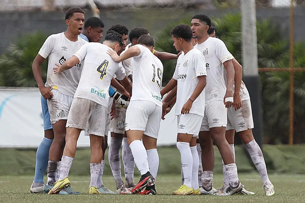 Sub 17 do Santos | Foto: Pedro Ernesto Guerra Azevedo/Santos FC